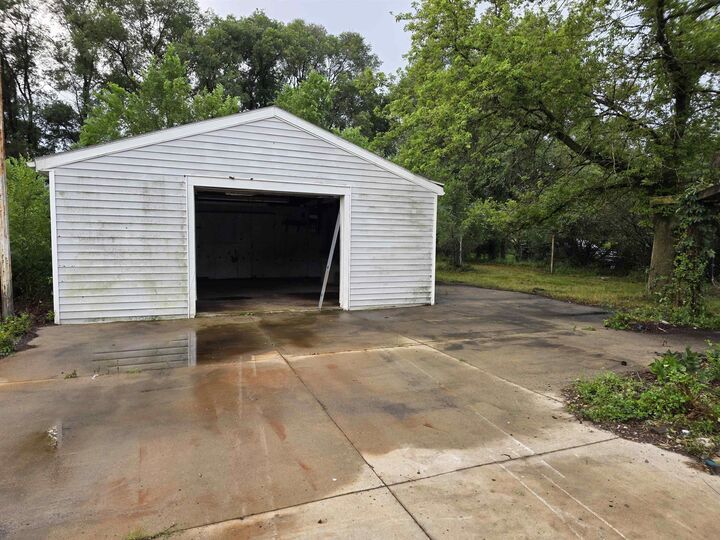 Property Photo: 1113 Lindale Street IA 50613