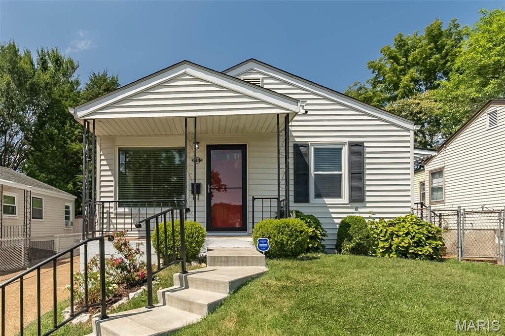 Property Photo:  3265 Voerster Avenue  MO 63139 