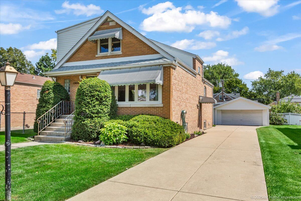 Property Photo: 10713 S Kenneth Avenue IL 60453