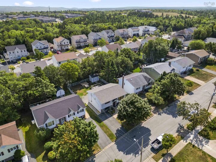 Property Photo:  26 Feldspar Crescent  NS B3R 2M2 