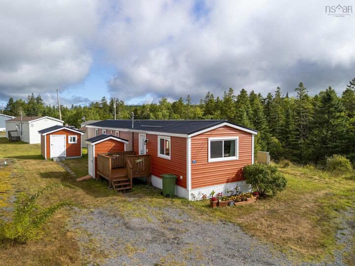 Property Photo:  25 Owen Avenue  NS B0N 1Z0 