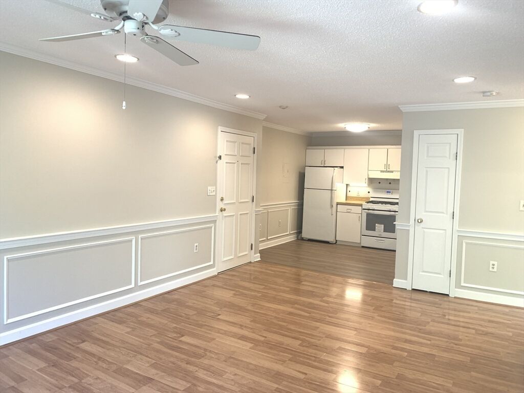 Property Photo:  22 Kenmar Dr 202  MA 01821