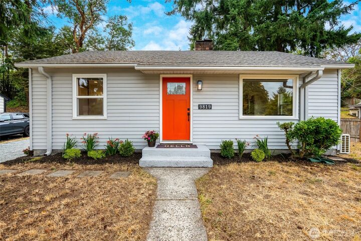 Property Photo: 9819 32nd Ave SW WA 98126