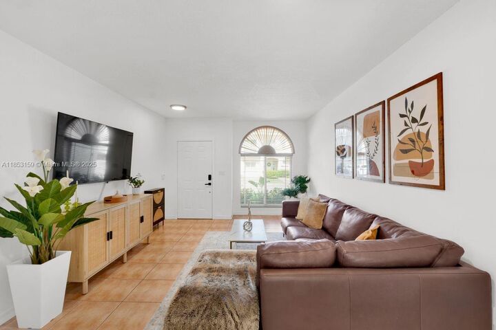 Property Photo:  10150 SW 88th St 108  FL 33176 