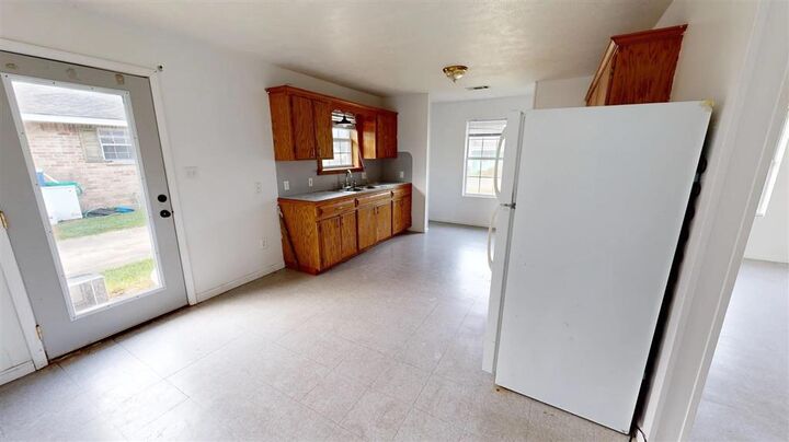 Property Photo: 308 Coffee Street LA 70633