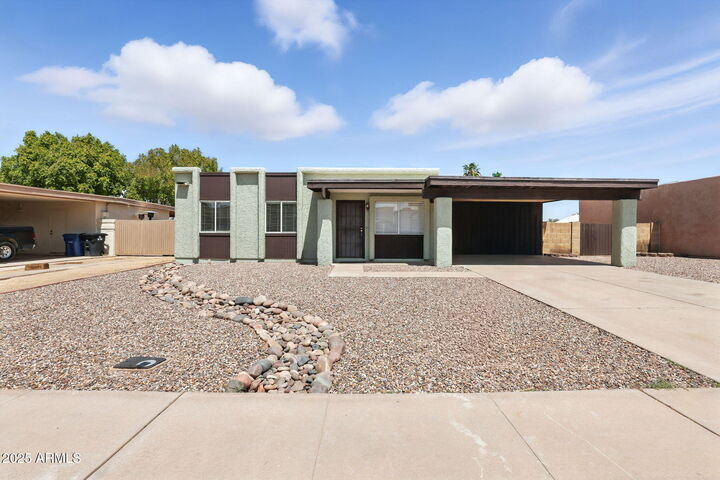 2612 W Dunbar Drive  Tempe AZ 85282 photo