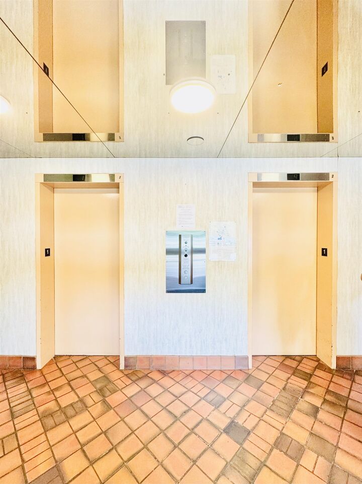 Photo de la propriété: 4105 Maywood Street 1704 BC V5H 4A3