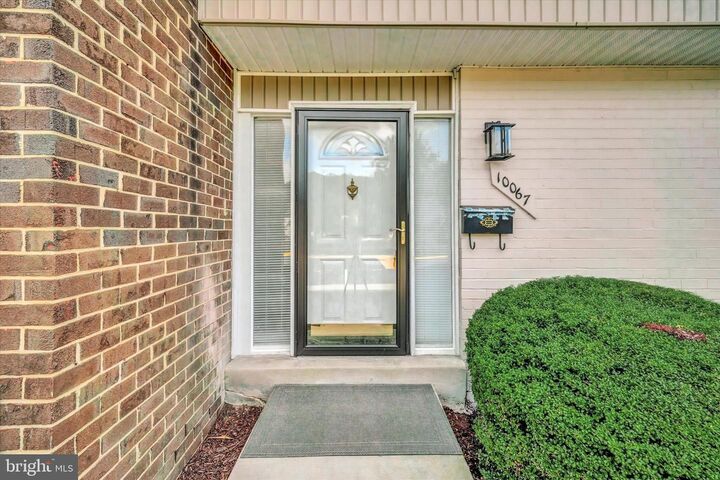 Property Photo:  10067 Campus Way S 91  MD 20774 