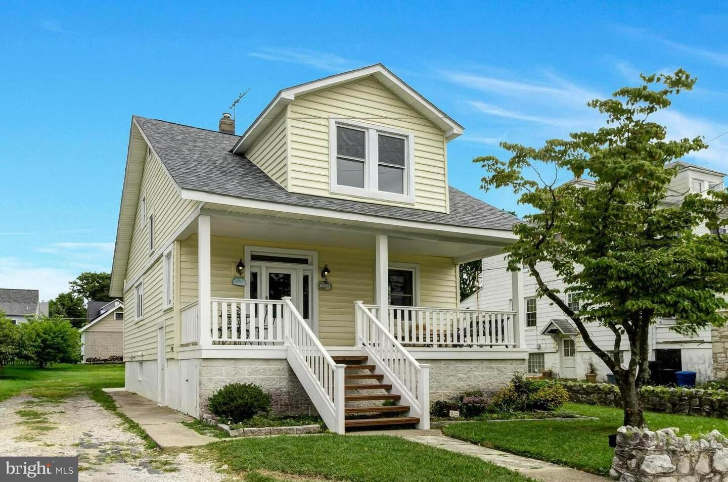 Property Photo: 2914 Hillcrest Avenue MD 21234