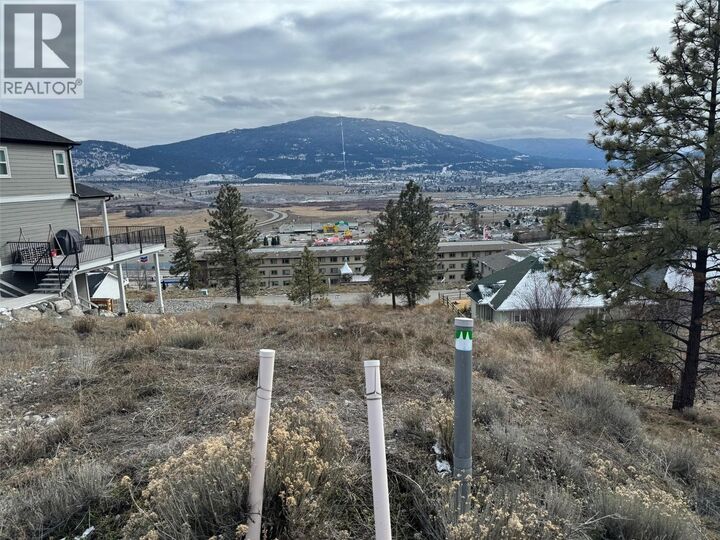 Photo de la propriété:  2718 Eagle Crescent  BC V1K 0B3 