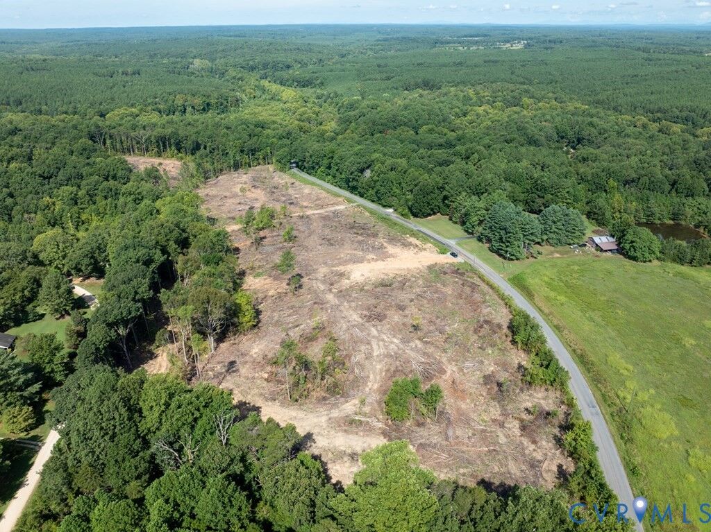 Property Photo:  648 Hardtimes Road  VA 23901 