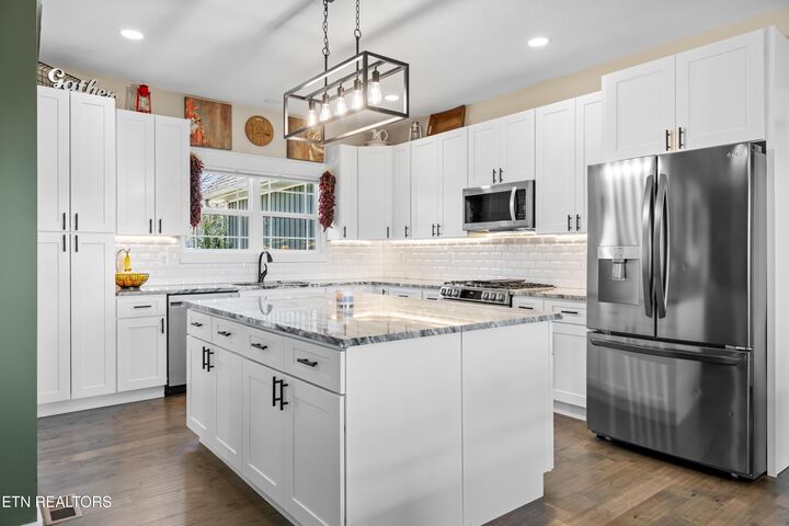Property Photo: 279 Lakeside Meadows Circle TN 37354