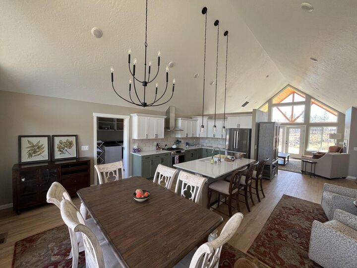 Property Photo: 721 Palmer Ln WA 99109