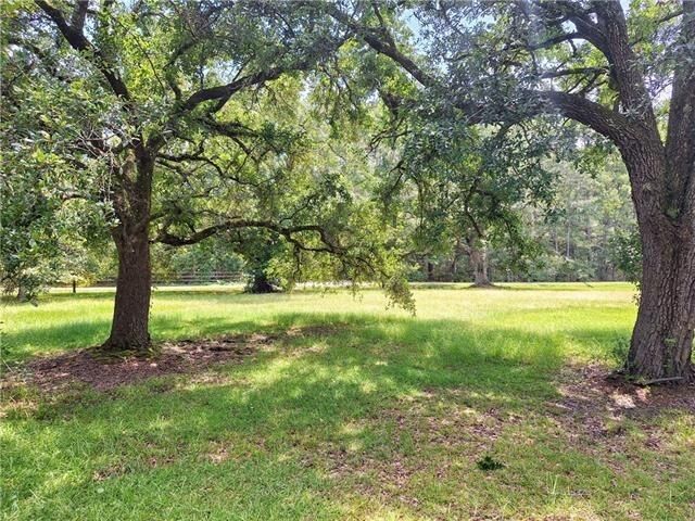 Property Photo: Louand Drive LA 70445