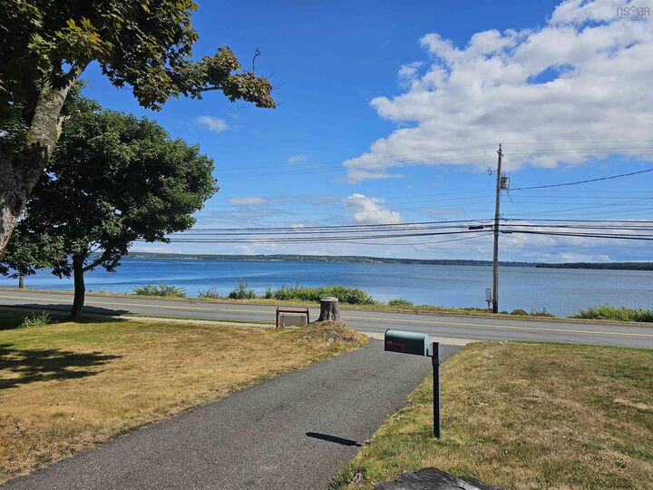 Property Photo:  92 Queen Street  NS B2A 1A6 