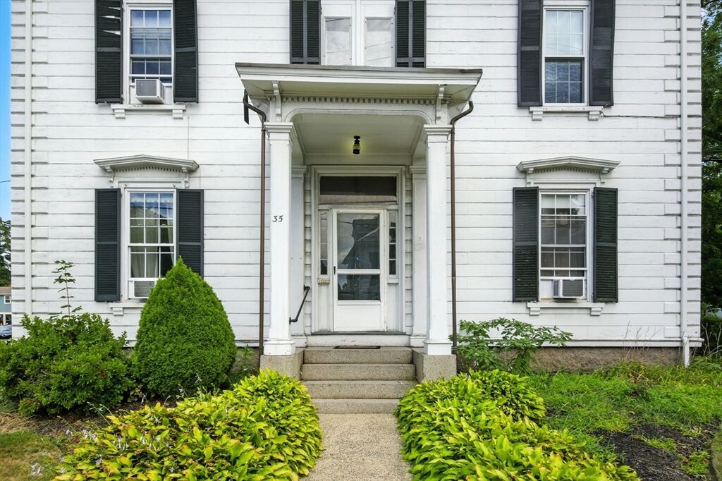 Property Photo:  35 Locust St 3  MA 01923 