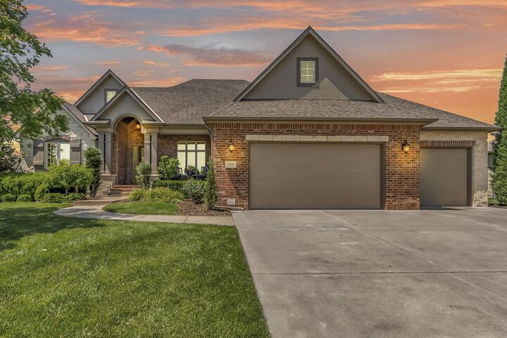 1531 N Ridgehurst St  Wichita KS 67230 photo