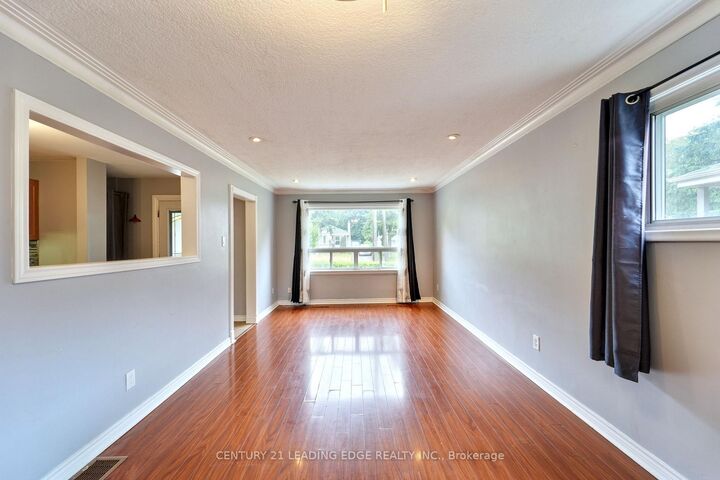 Photo de la propriété:  115 Darlingside Drive  ON M1E 3P4 