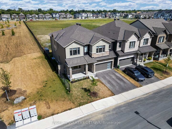 Property Photo: 119 Green Ash Avenue ON K0A 2Z0