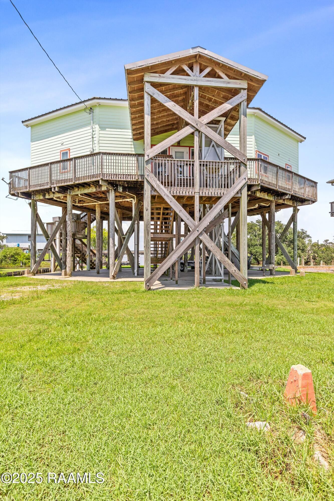 Property Photo:  127 Hammock Lane  LA 70538 