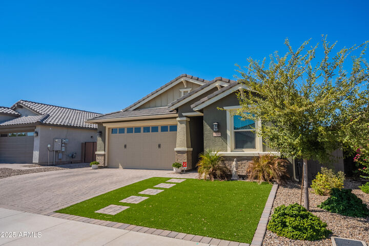 Property Photo: 15258 W Latham Street AZ 85338
