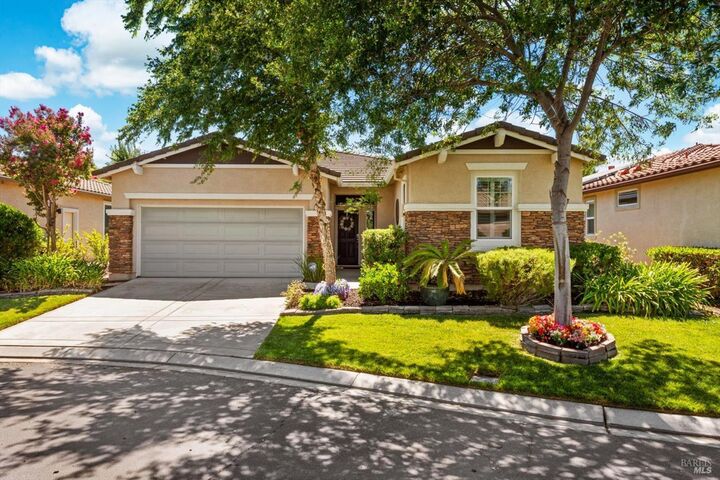 Property Photo:  499 Twin Lakes Lane  CA 94571 