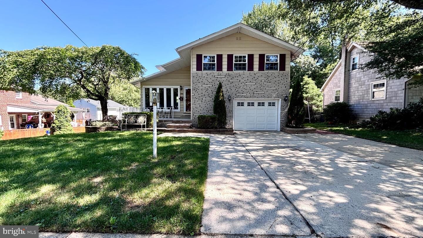 Property Photo:  105 Vesper Avenue  NJ 08108
