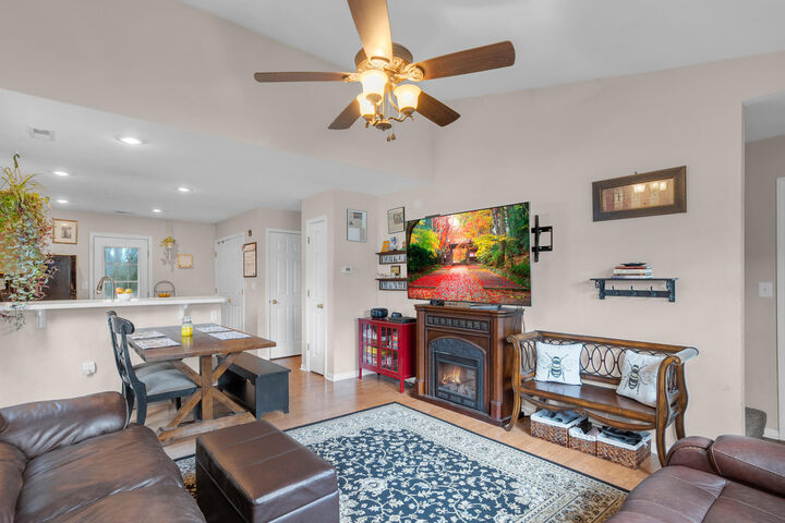 Property Photo:  5373 E Trikalla Dr  MO 65202 