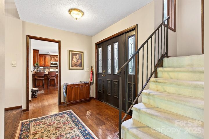 Property Photo: 415 Reel Hollow Road NC 28752