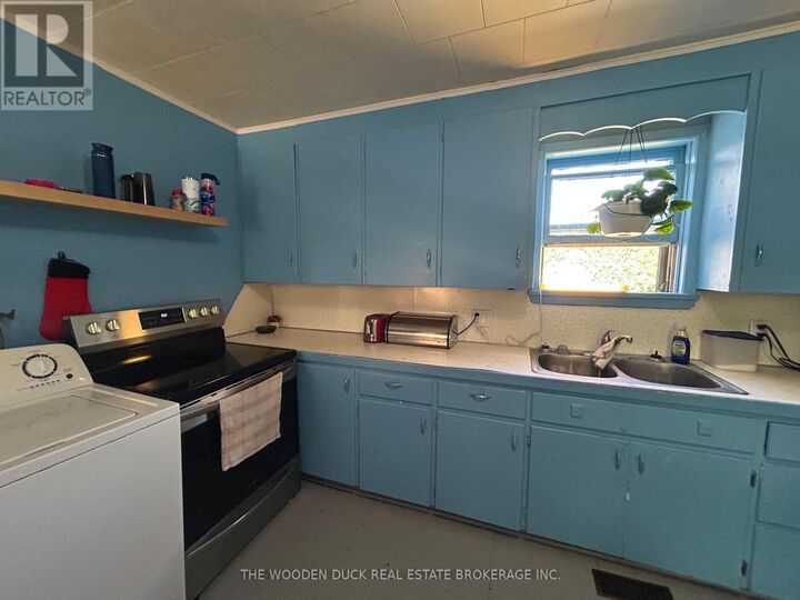 Property Photo:  123 Durham Street South  ON K0K 2K0 