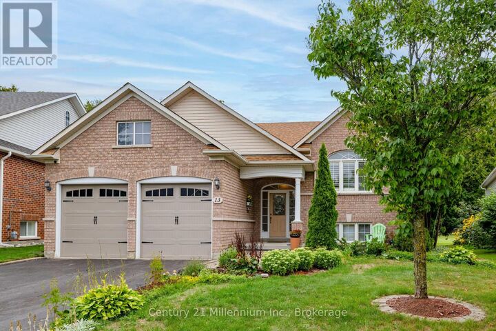 13 Marlwood Avenue  Wasaga Beach ON L9Z 1S9 photo