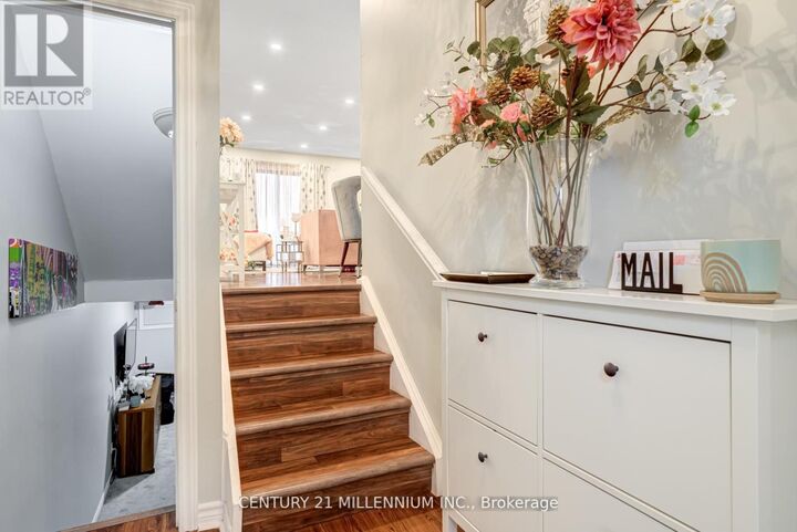 Property Photo: 1536 Sixth Line 4 ON L6H 2P2
