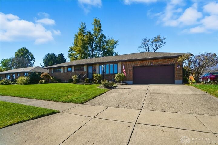 Property Photo:  5127 Stoneridge Drive  OH 45503 