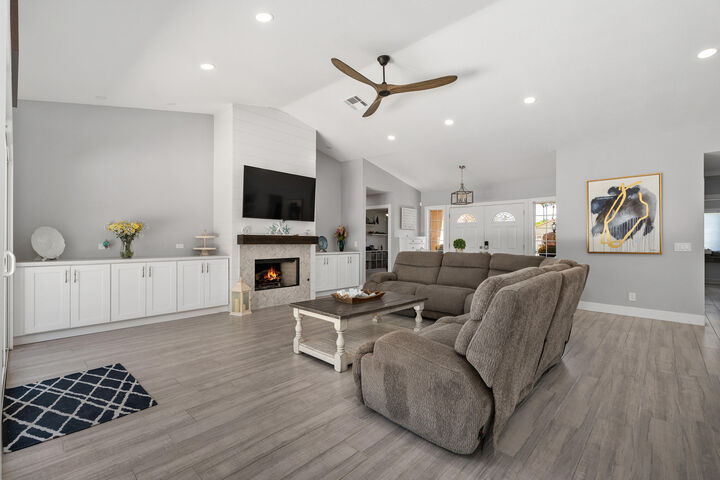 Property Photo:  39369 Regency Way  CA 92211 