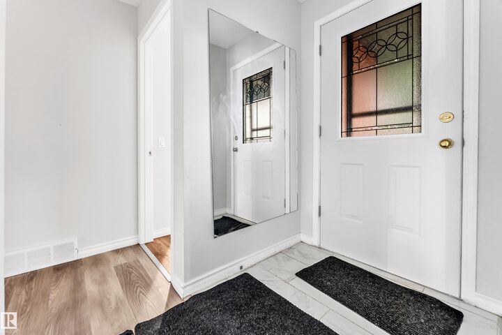 Property Photo:  79 Garnet Cres  AB T8A 2S1 