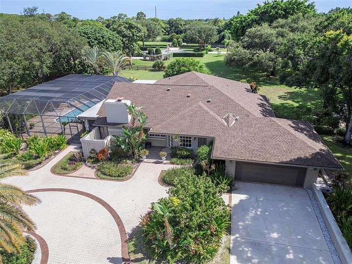 Property Photo:  21798 Cartagena Dr  FL 33428 