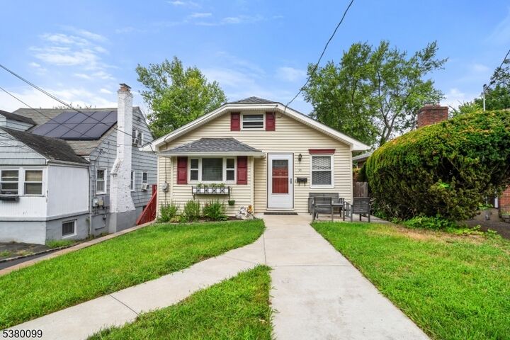35 Fitzrandolph Rd  West Orange Twp. NJ 07052 photo