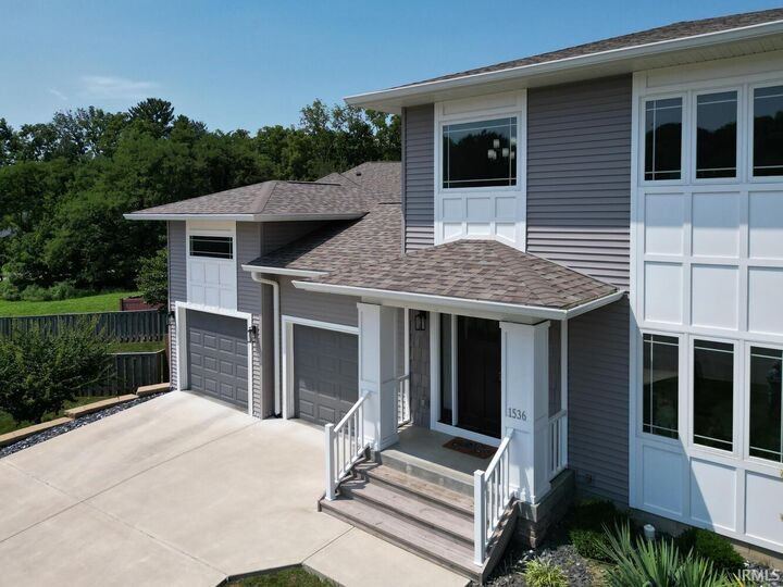 Property Photo: 1536 S Coleman Court IN 47401