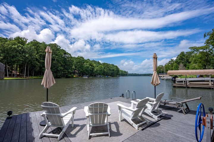 Property Photo: 1160 Paloma Drive GA 30642