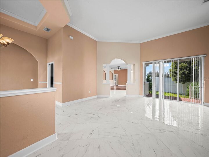 Property Photo: 2948 Vintage View Circle FL 33812
