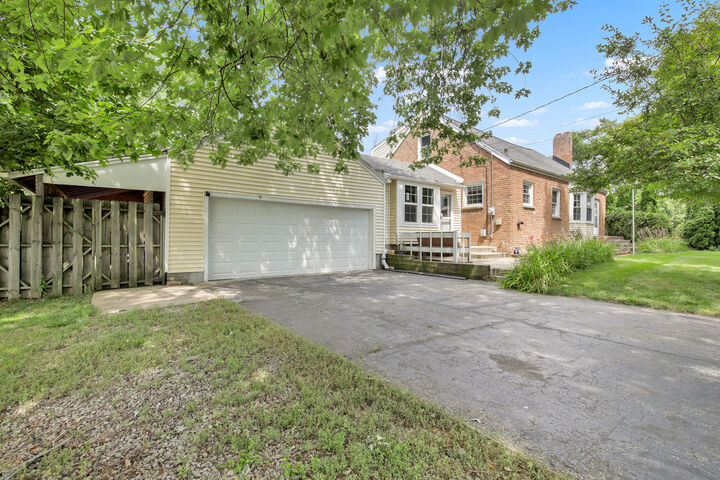 Property Photo: 4100 W Edgerton Rd WI 53221