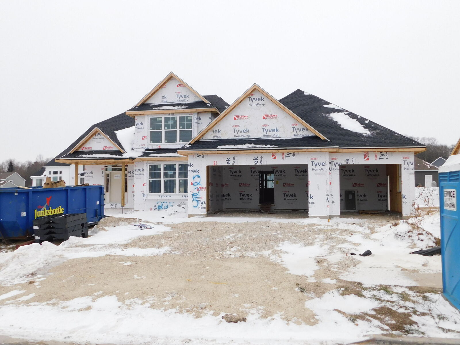 Property Photo:  225 Mulberry Ln  WI 53024 