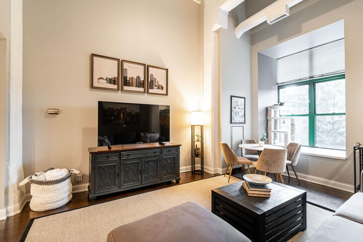 Property Photo: 270 E Highland Ave 234 WI 53202