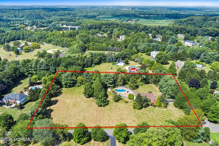 Property Photo:  2 Mount Drive  NJ 08535 