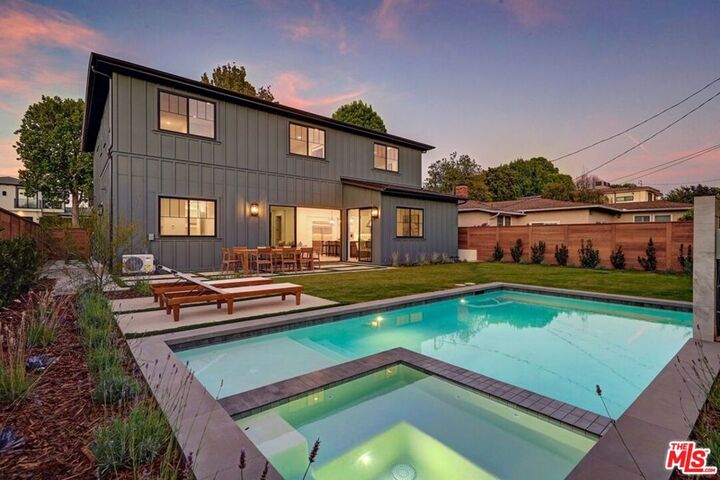 7733 Henefer Avenue  Los Angeles CA 90045 photo