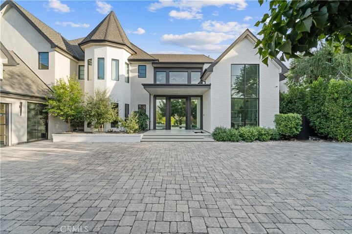 20620 Chatsboro Drive  Woodland Hills CA 91364 photo