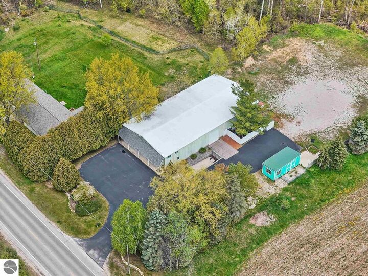 Property Photo:  9435 Cherry Bend Road  MI 49684 