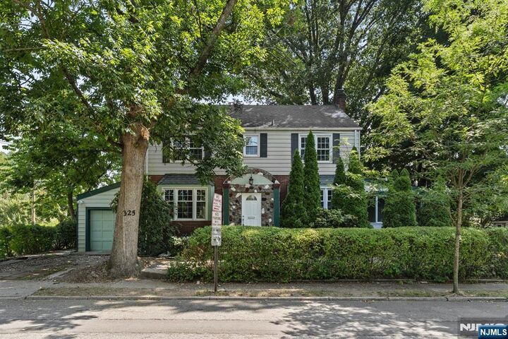 325 Central Avenue  Englewood NJ 07631 photo