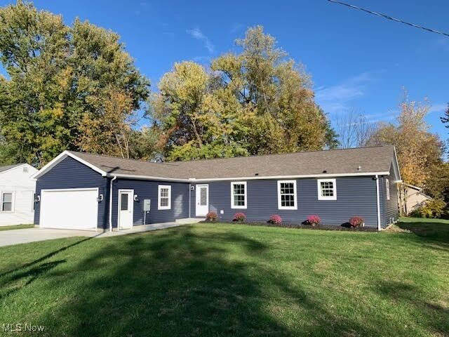 Property Photo:  960 Robinhood Avenue  OH 44077 