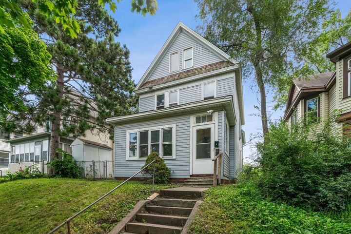 Property Photo: 818 Edmund Avenue MN 55104